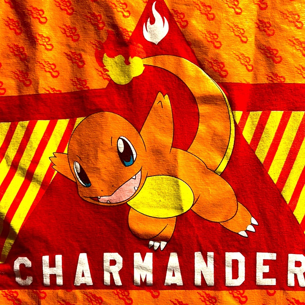 Pokémon Charmander red tshirt